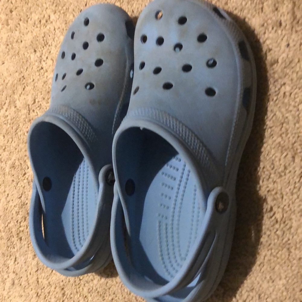 Crocs size 9 used - Picture 2 of 3